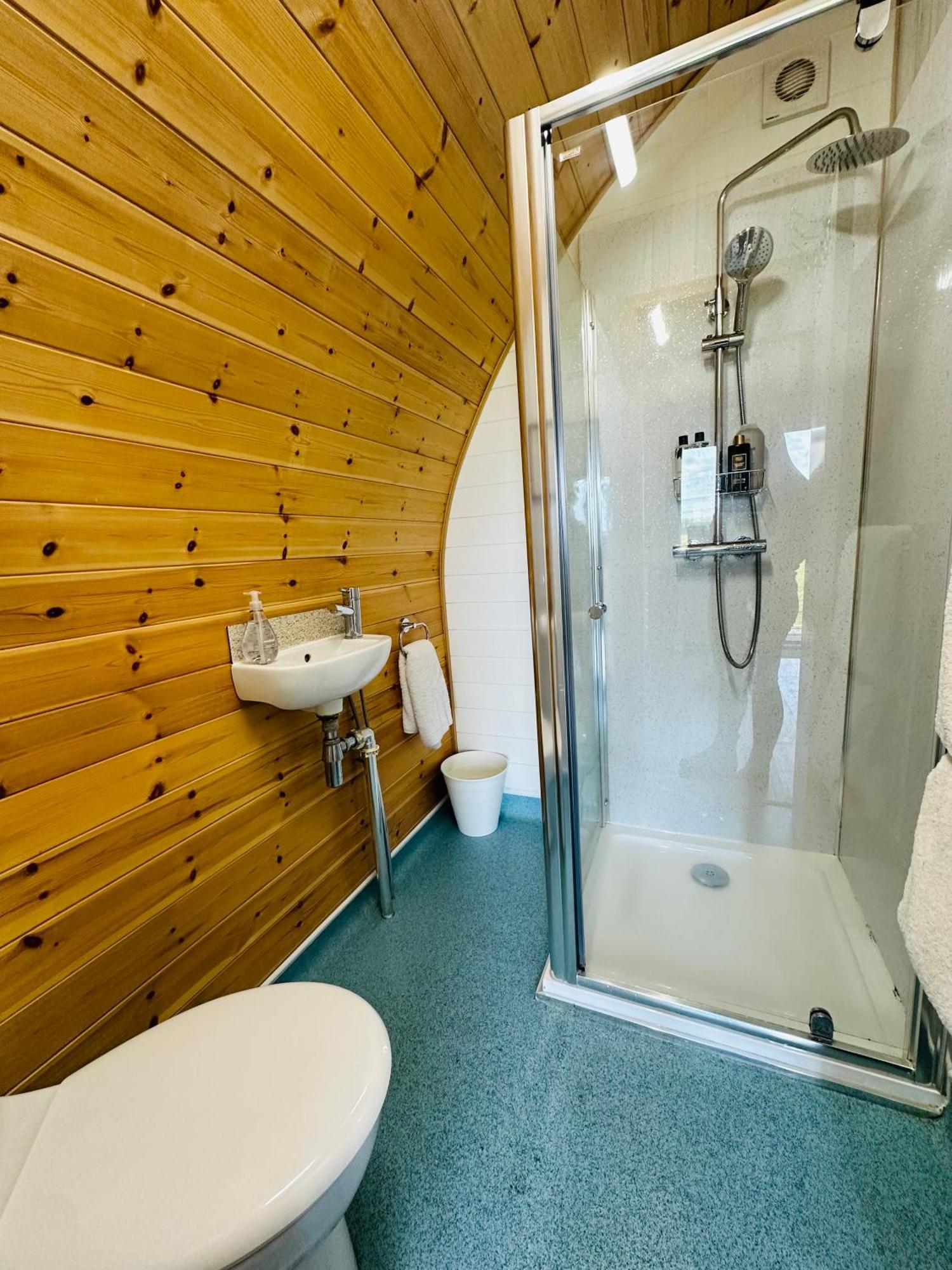 Hotel Welly Boot Pod Shenstone Zewnętrze zdjęcie